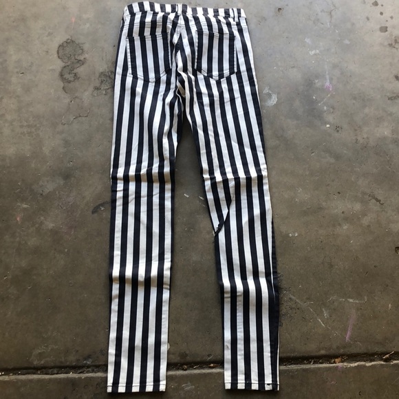 Jeans - Picture 2 of 2